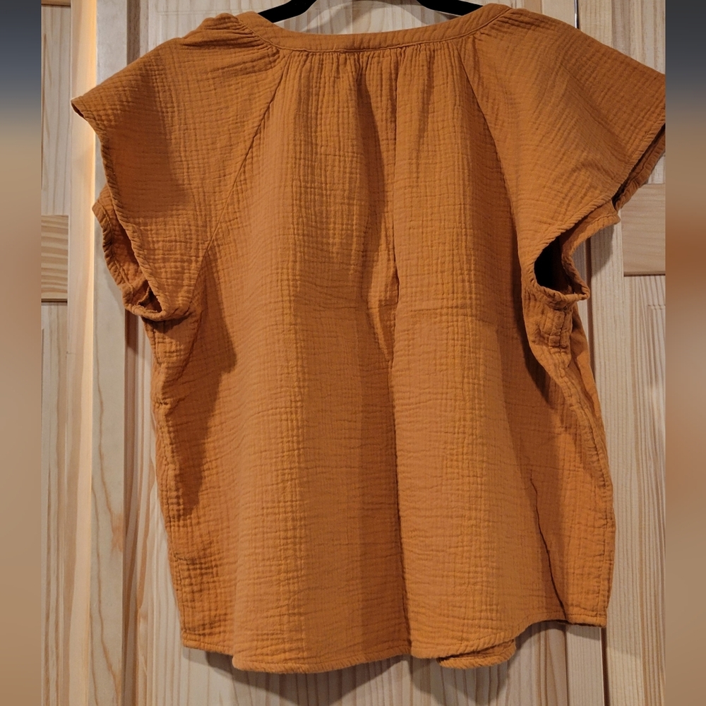☀️Universal Thread Golden Top Size L - Picture 2 of 6